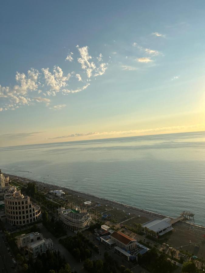 The Best Beach Aparthotel Orbi City Batumi Exterior photo