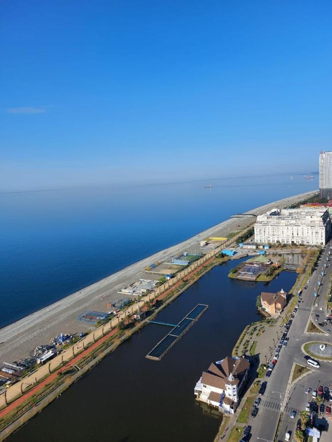 The Best Beach Aparthotel Orbi City Batumi Exterior photo